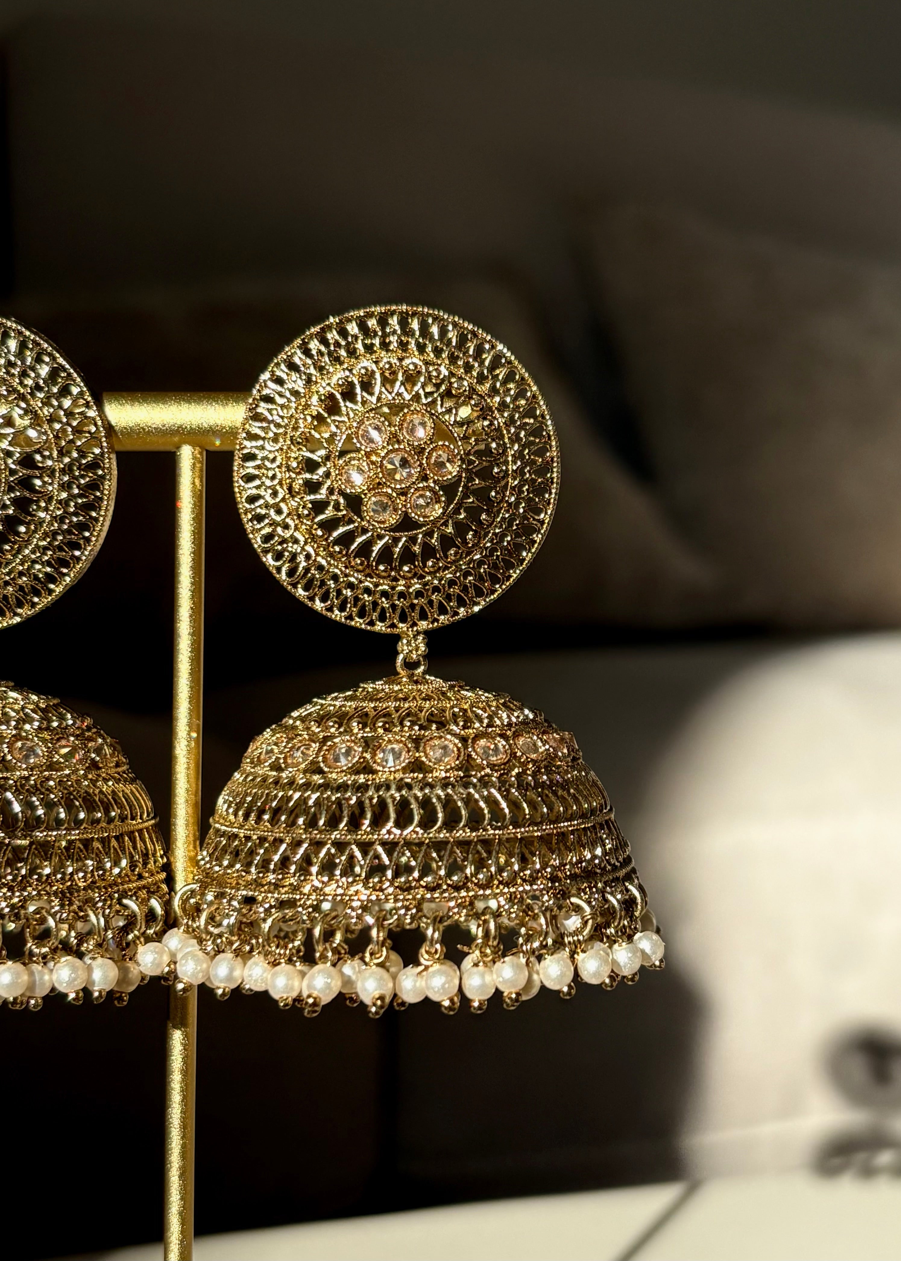Manu Jhumka Bronze