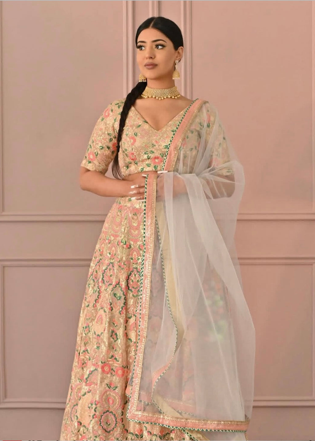 Luna Lehenga
