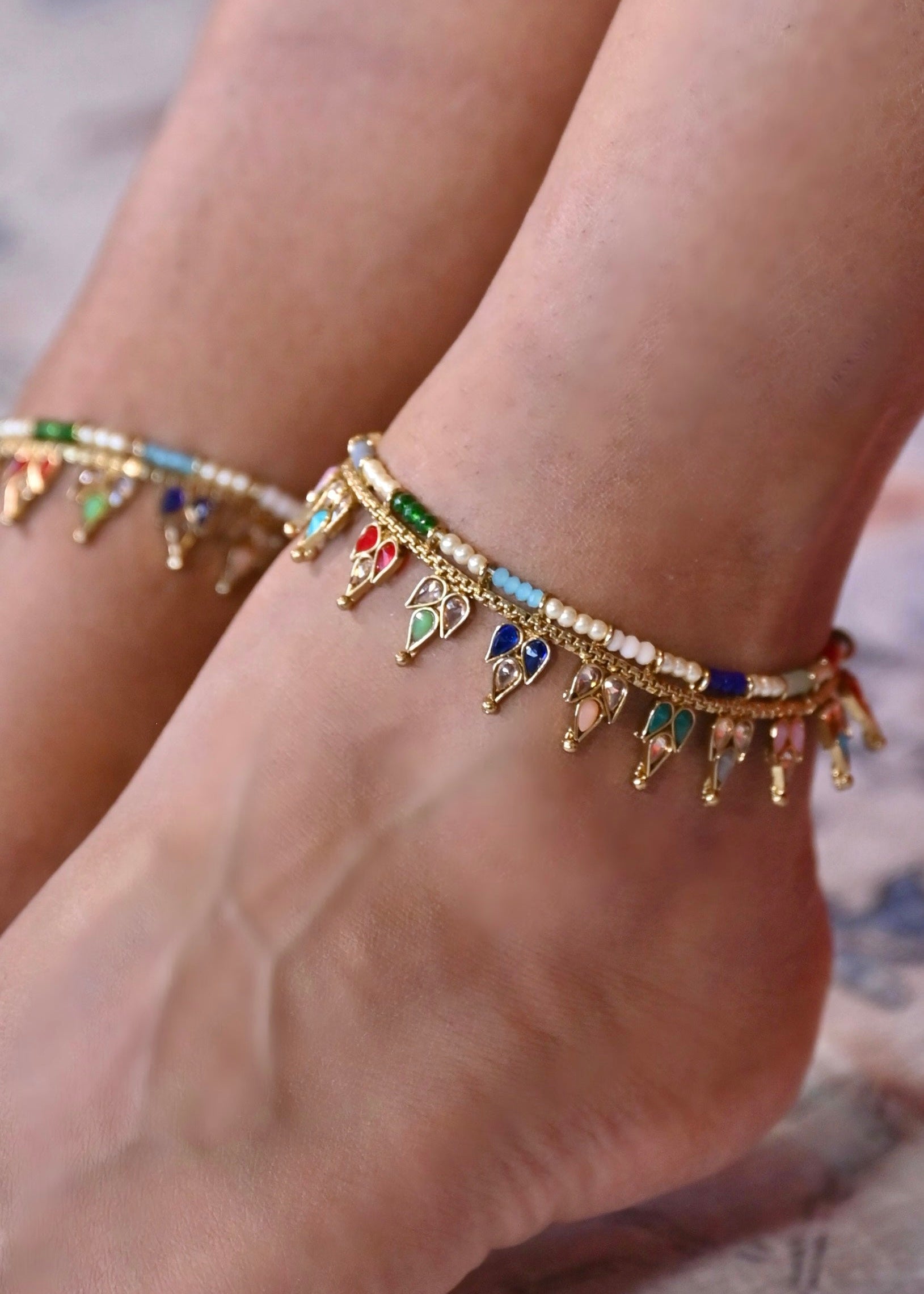 Lotus Jhanjar Multi Pearl