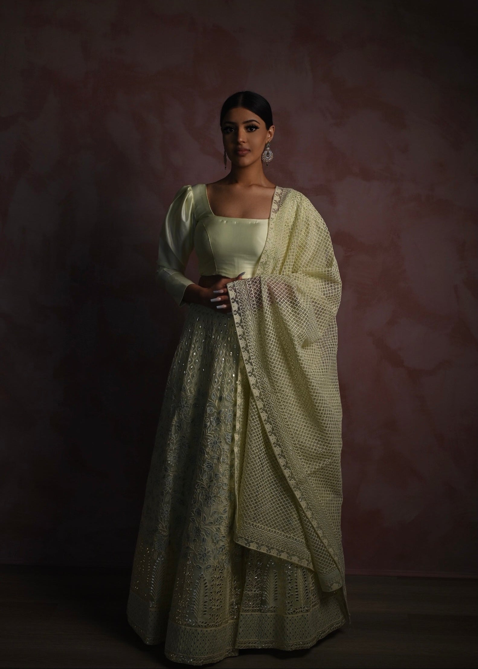 Mannat Lehenga