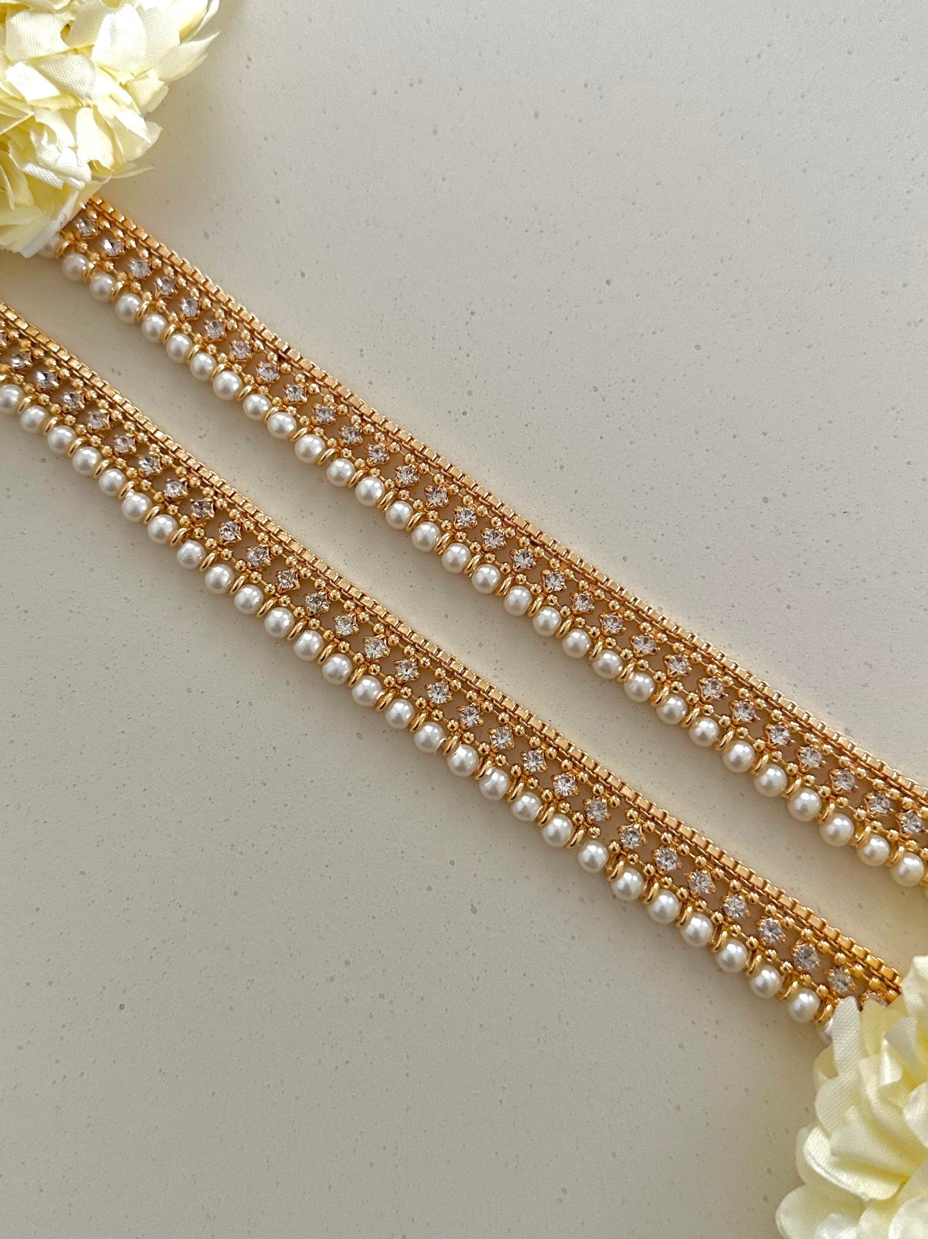 Elle Luxe Jhanjar Gold