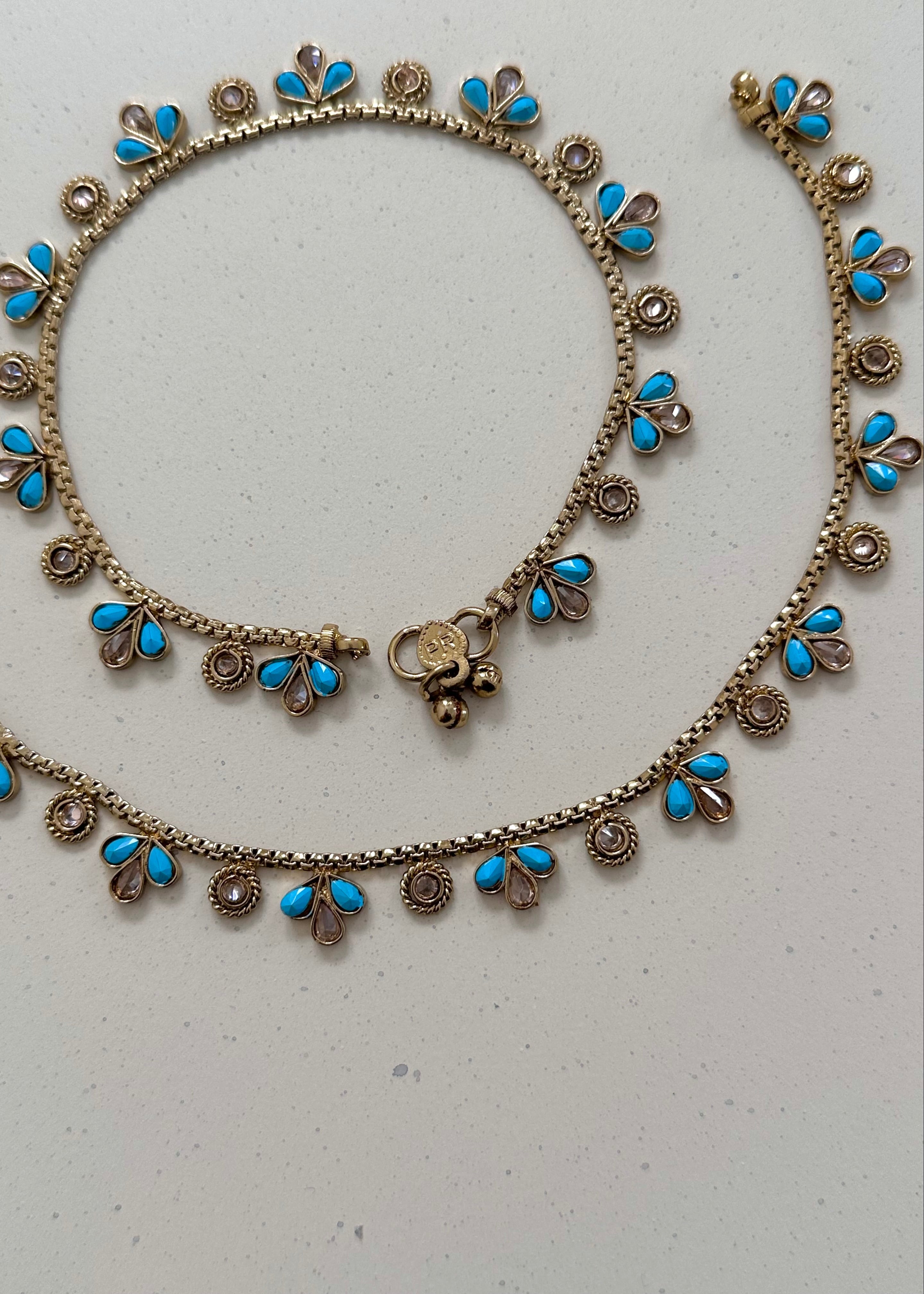 Lotus Jhanjar Multi Pearl
