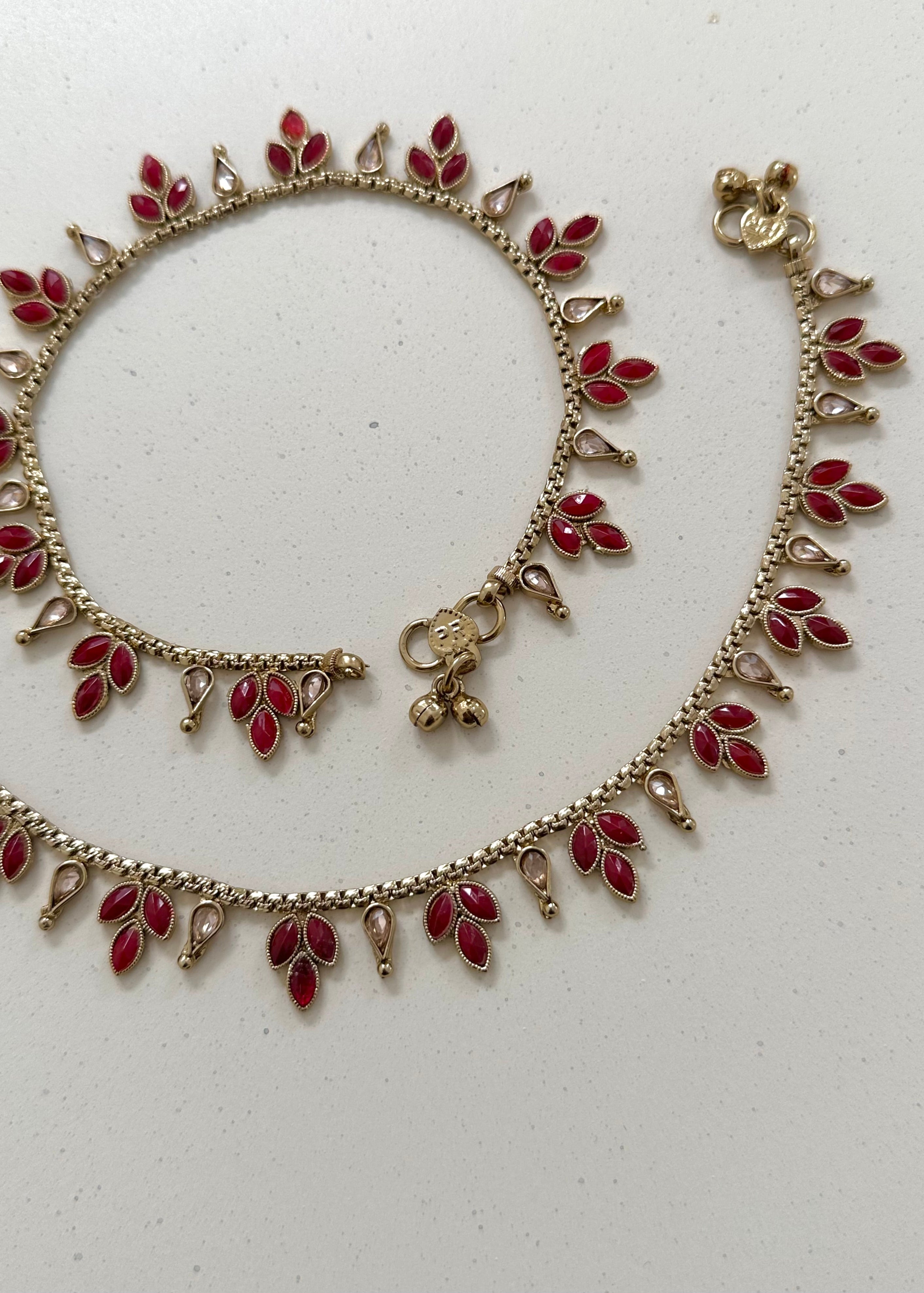 Lotus Jhanjar Multi Pearl