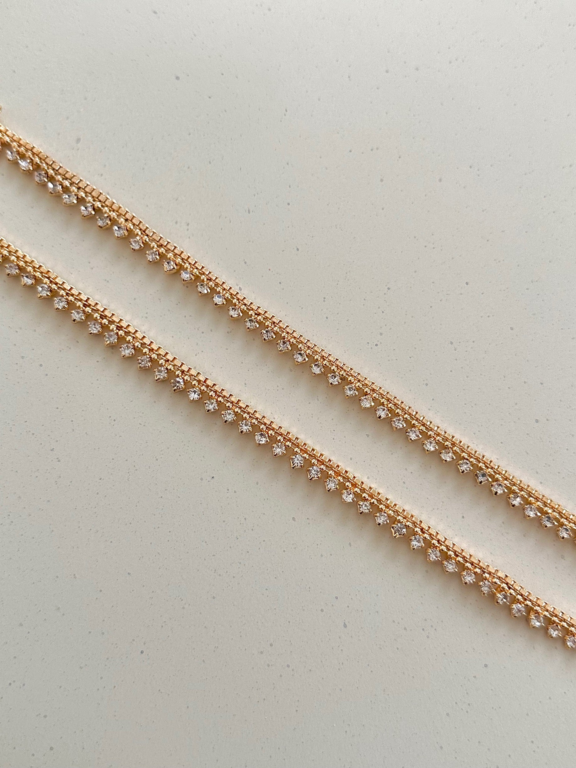 Elle Jhanjar Gold