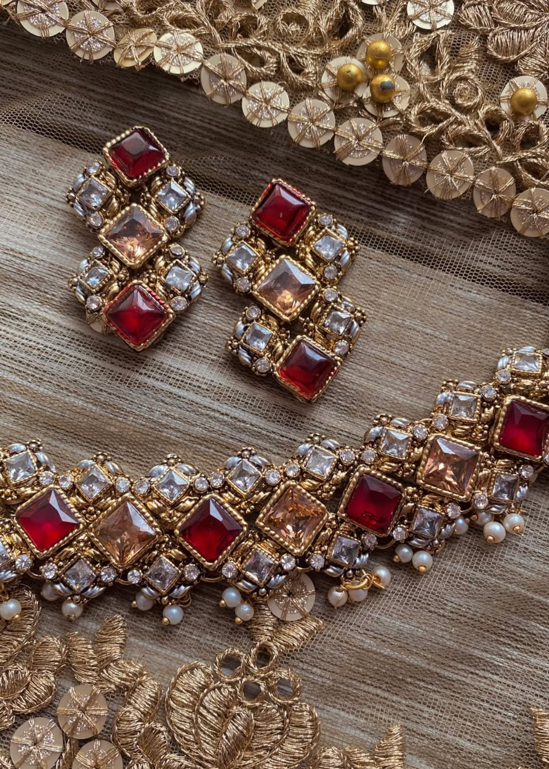 Stone Choker Set Red