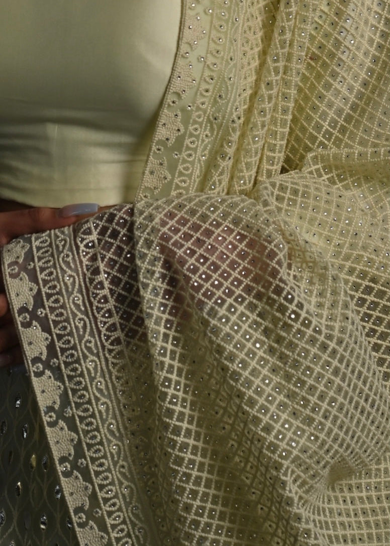 Mannat Lehenga