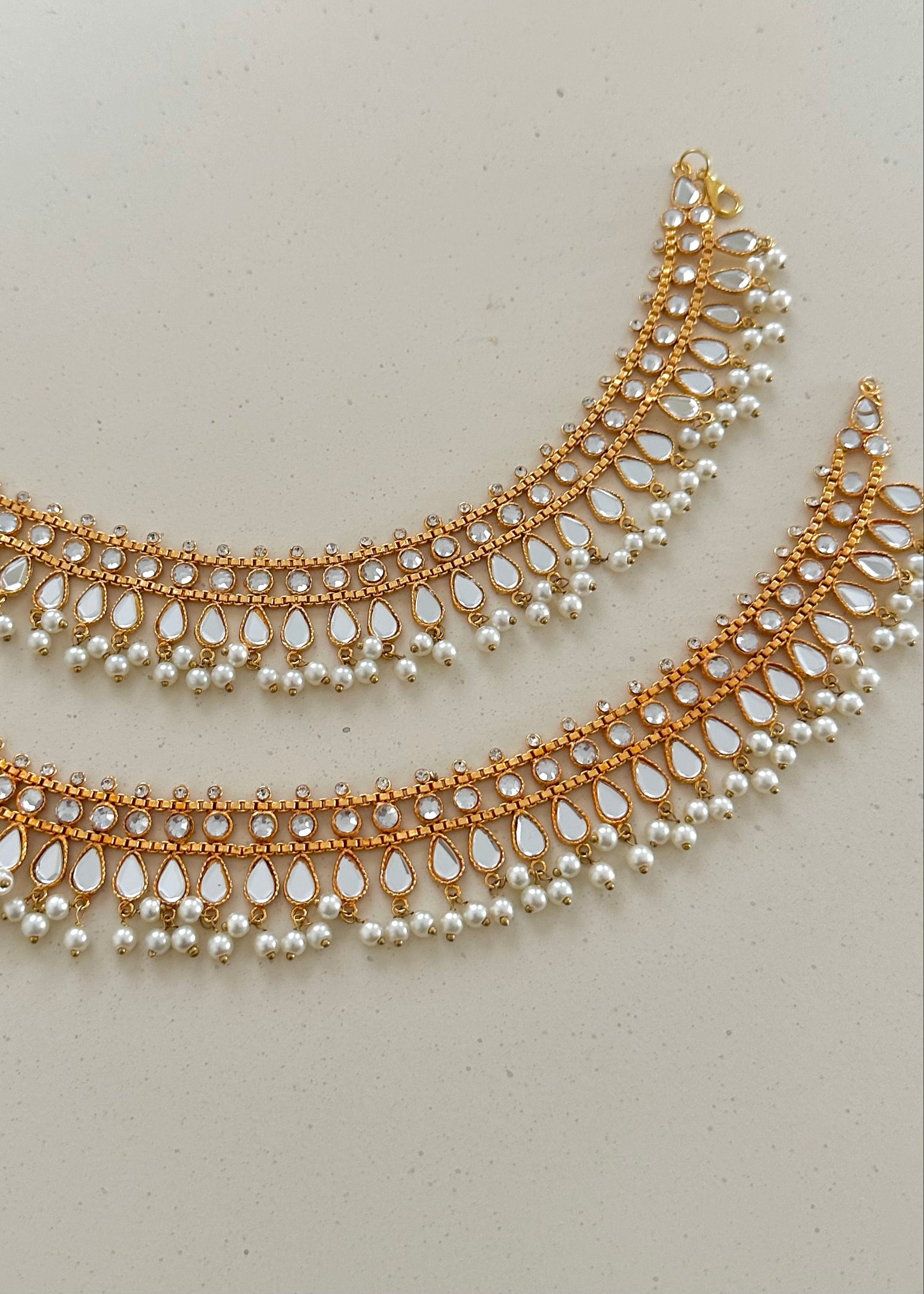 Eden Luxe Jhanjar Gold