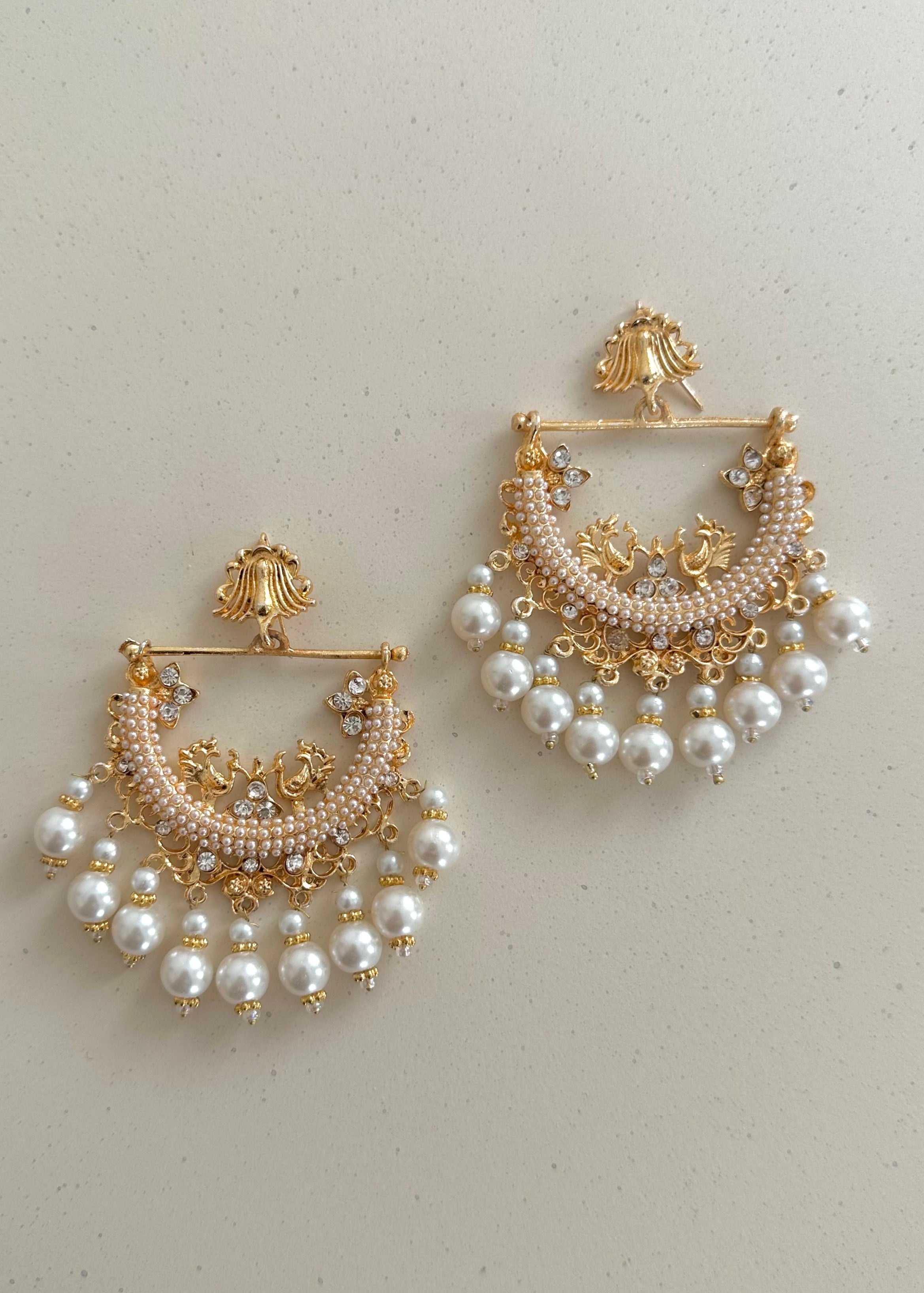 Priya Earrings Gold