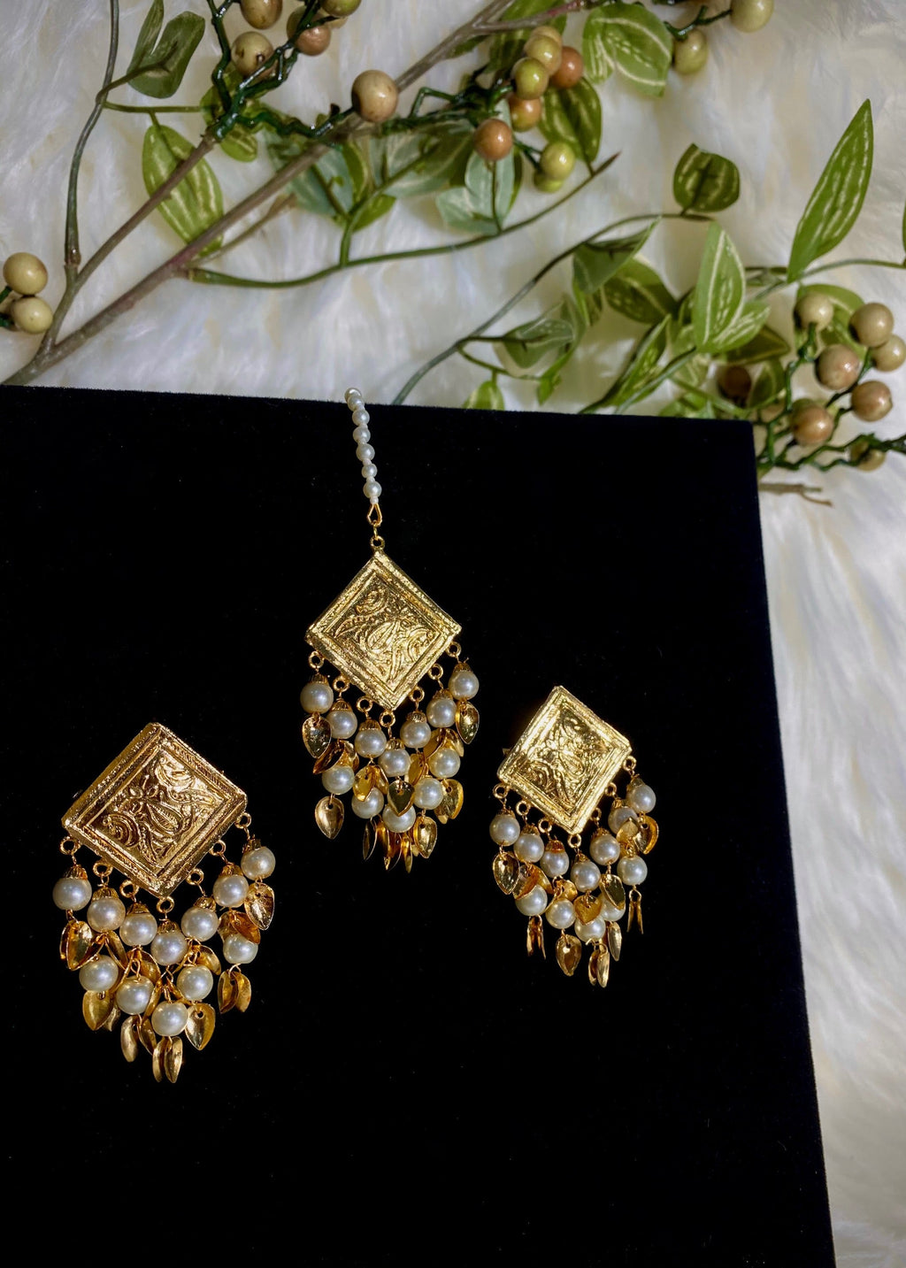 Maya Pittal Patti Set White